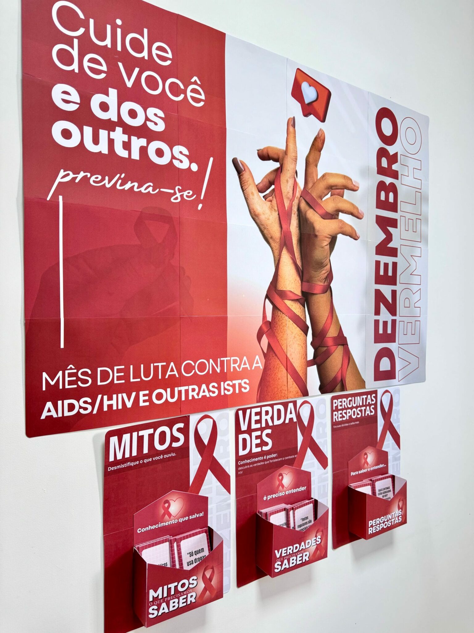 dezembro vermelho painel informativo 4.jpg