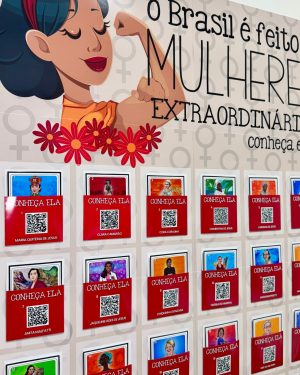 mulheres extraordinarias cartaz interativo.jpg