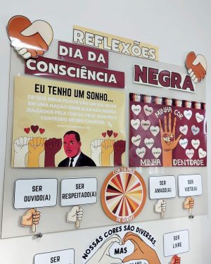 painel educacao antirracista.jpg